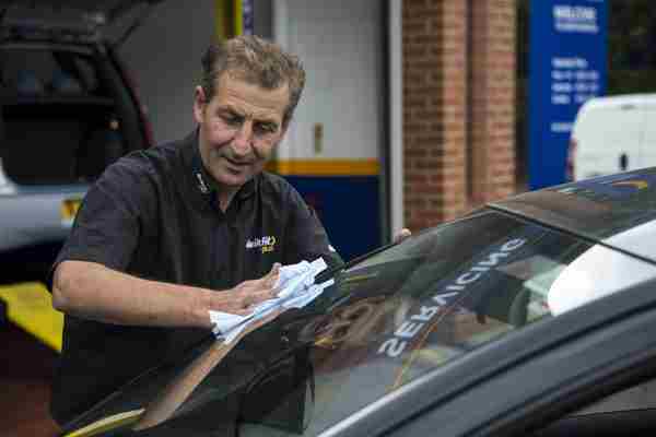 Manchester car repairs| Auto body repairs| Accident repair centre M60Autos.co.uk